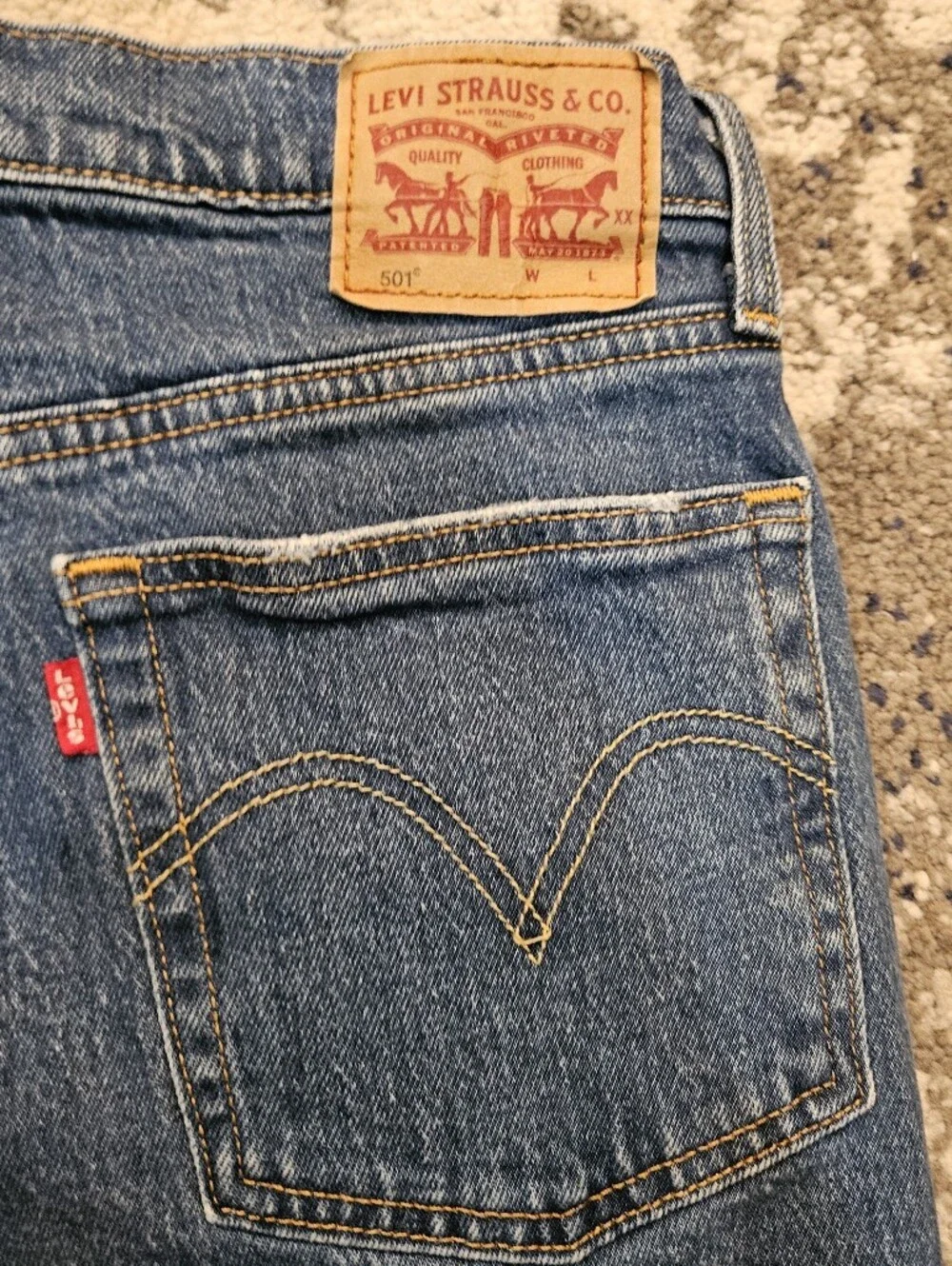 Levi's 501 Button Fly Men's Blue Straight Leg Jeans with Signature Red Tab